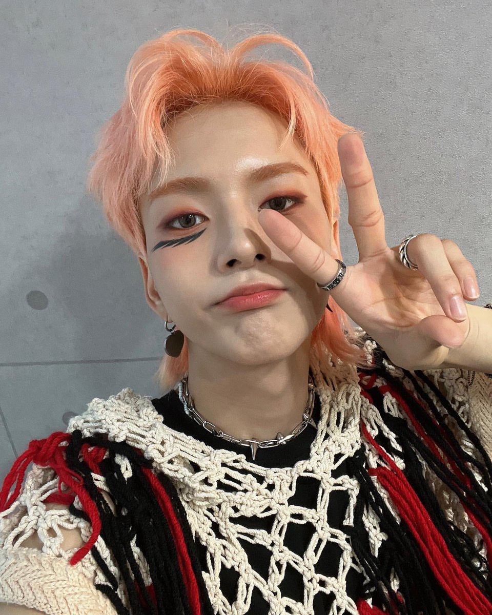 odefolder's tweet image. 221114 #ode instagram update

“the first week [of promotions] was Perfect because we were with villains💜”