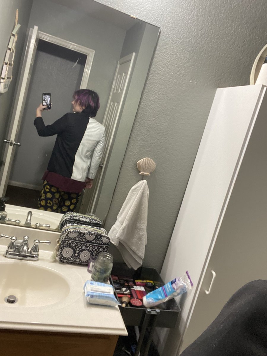 WhatinTheWoh's tweet photo. Thank you Unus Annus- happy death/birth day. I’ve been through so much since you’ve been gone, but I’ve also gone so far. Love you, 💀🖤 

(this is my tradition for you, I made this coat when you were still alive. And I will wear it annually for you.) #UnusAnnus #MementoMori https://t.co/l01jaoeIC7