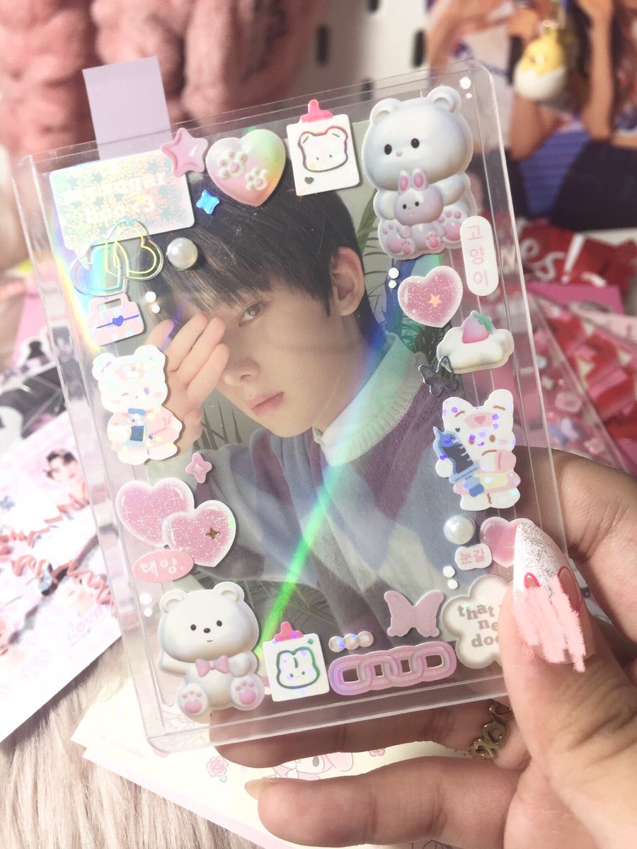 iukungyaz's tweet photo. ( ♨︎ ) hi my zel! @28luvmails 

        the adorable tls came home safely earlier! one of the most cutest packaging i have ever seen :( thanku s much for the VERY generous amount of freebies, ‘kala ko 25th of dec na eme hangga’t sa uulitin! ♡

        #solcartz #goodsfromzel https://t.co/v2gbRATcRf