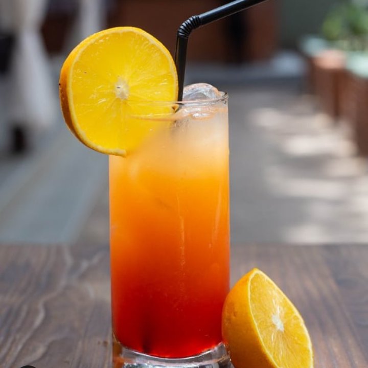 JessyDenno's tweet image. Since the festive season is here, we offering a 10% discount on our cocktails. For any function we are a call away 😇.
To place your orders inbox or call +256 706144545/+256 788378255
Please give us your money 📌
And we shall deliver quality 🤞