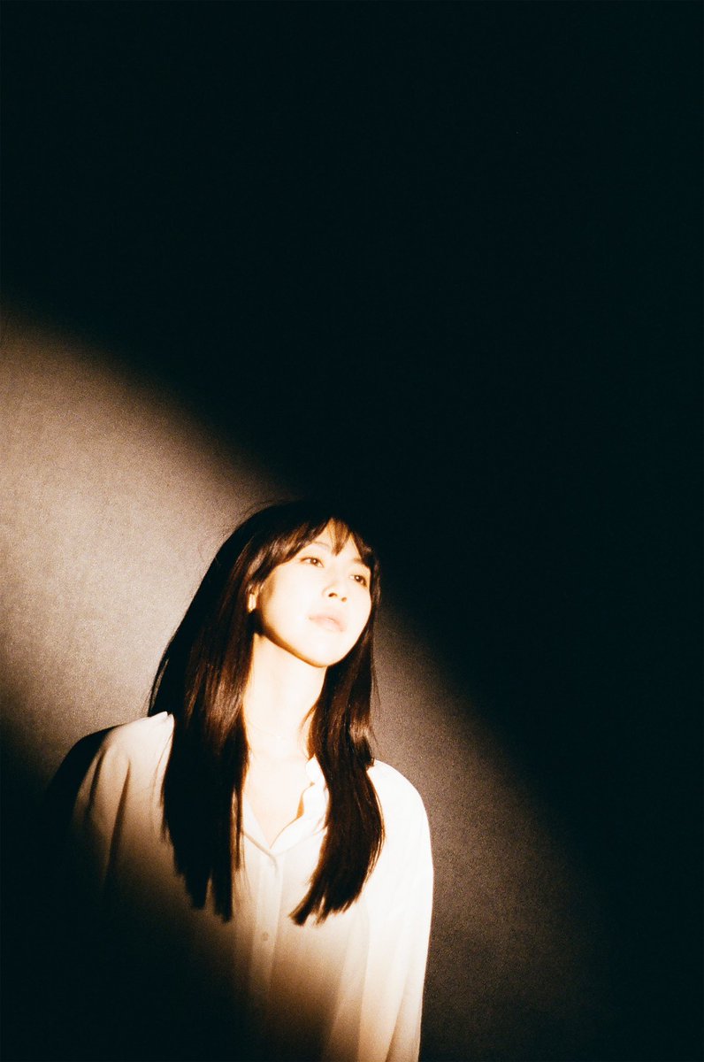 OfficialYozm's tweet photo. [천단비]

천단비 Single Album
'My Star'

🔸Photo Teaser #2 2022.11.14 6PM

🔸Album Release 2022.11.17 6PM

#천단비 #싱글 #MyStar #cheondanbi https://t.co/X7G5nC2MMF