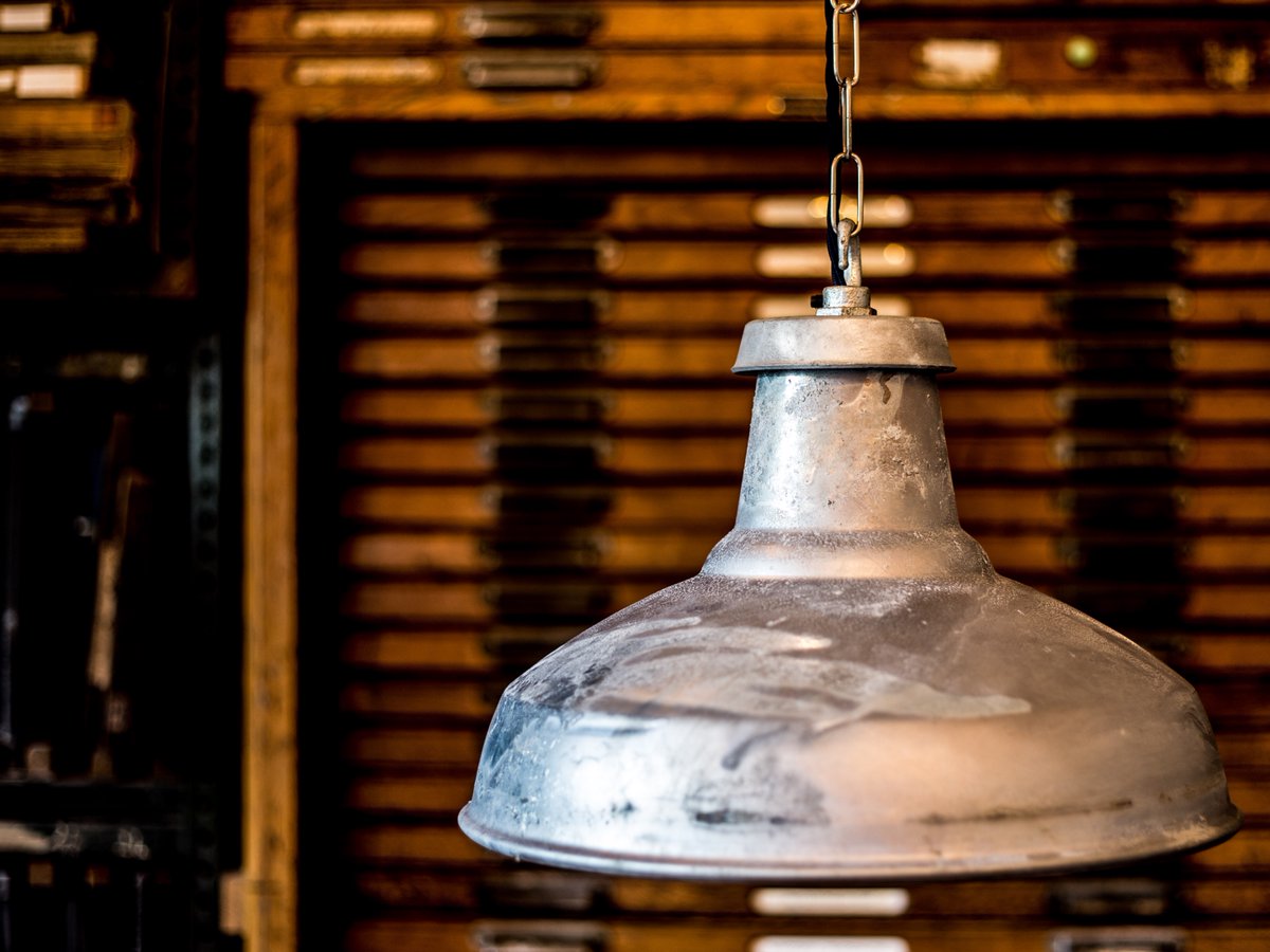 Reflector Large | Limited stock now available on Worn lighting

What I love about #urbancottageindustries #WornLighting is... No 85. 'Owning items with a story to tell'

ow.ly/43RS50HgtHX