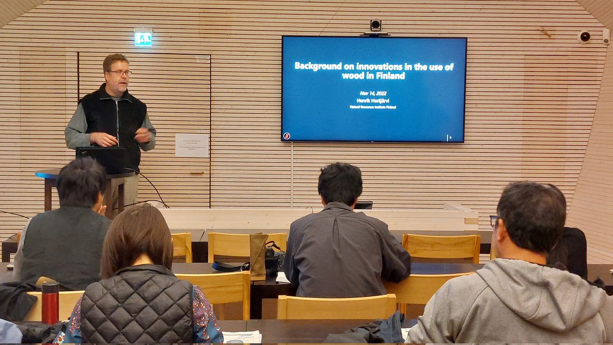 LauriSikanen's tweet photo. Inan kaupungin delegaatio rakentaa yhteistyötä Euroopan johtavan metsäbiotalousalueen (Pohjois-Karjala) kanssa tällä viikolla. Puurakentamista mietittiin erikoistutkija Henrik Heräjärven johdolla. @LukeFinland @pkliitto @japanihanke @Karelia_amk @mori_nagano @inacity_his https://t.co/4VQyXldc9Q