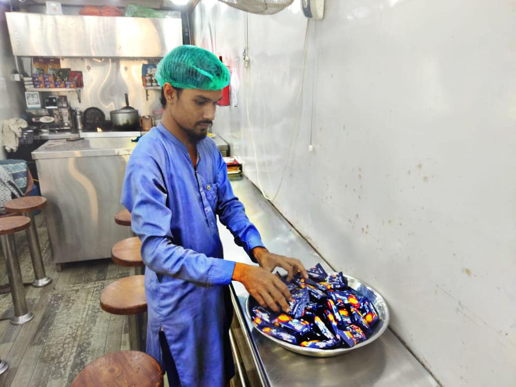 jdcfoundationpk's tweet photo. Breakfast service by JDC Free Mobile Restaurant deployed outside Jinnah Hospital, Karachi.
#free #breakfast #service #mobilerestaurant #restaurant #jdc #jinnah #hospital #Karachi #Sindh #Punjab #Balochistan #KPK #welfare #social #Pakistan #PakistanZindabad https://t.co/5aCPzpITwk