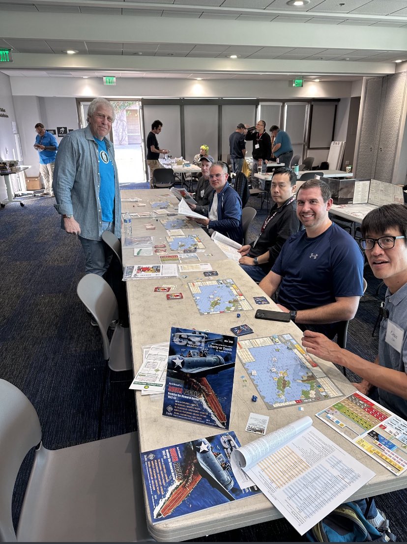 wayne2001bc's tweet image. #SDHistCON was such a gratifying experience. Learned new games, checked out cool prototypes and most importantly, met wonderful people.