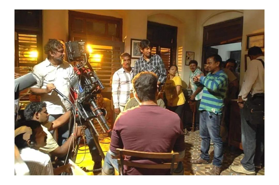 CinemaVikatan's tweet photo. #10YearsOfThuppaki https://t.co/UwtqUxg4qt