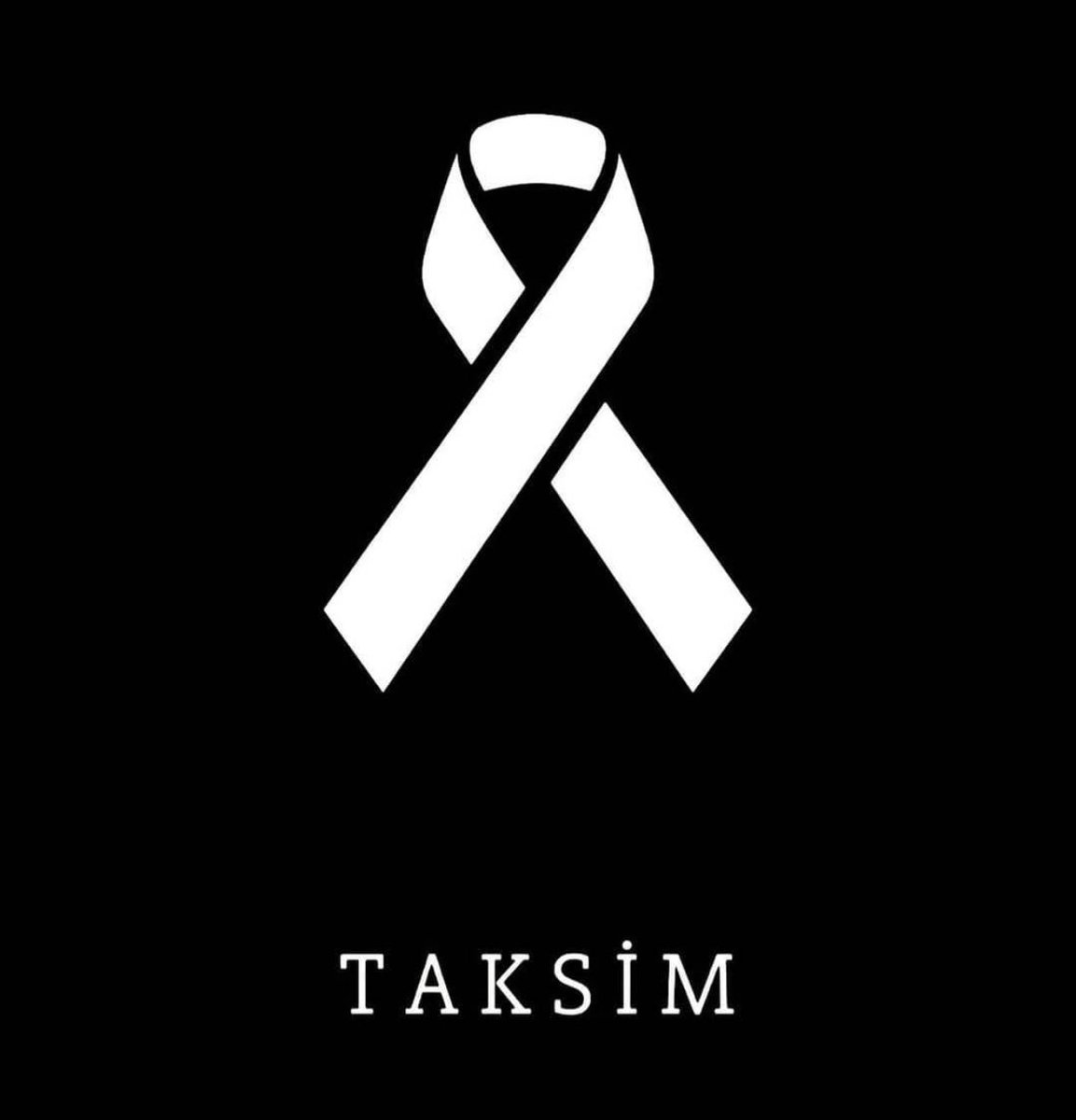 #Taksim hayatta en sevdiğim şeyler arasın da İstiklal de yürümek, bu sefer şans benden yana senden yana ama onlardan yana olmadı çok üzgünüm çok terörün her türlüsünü lanetliyorum