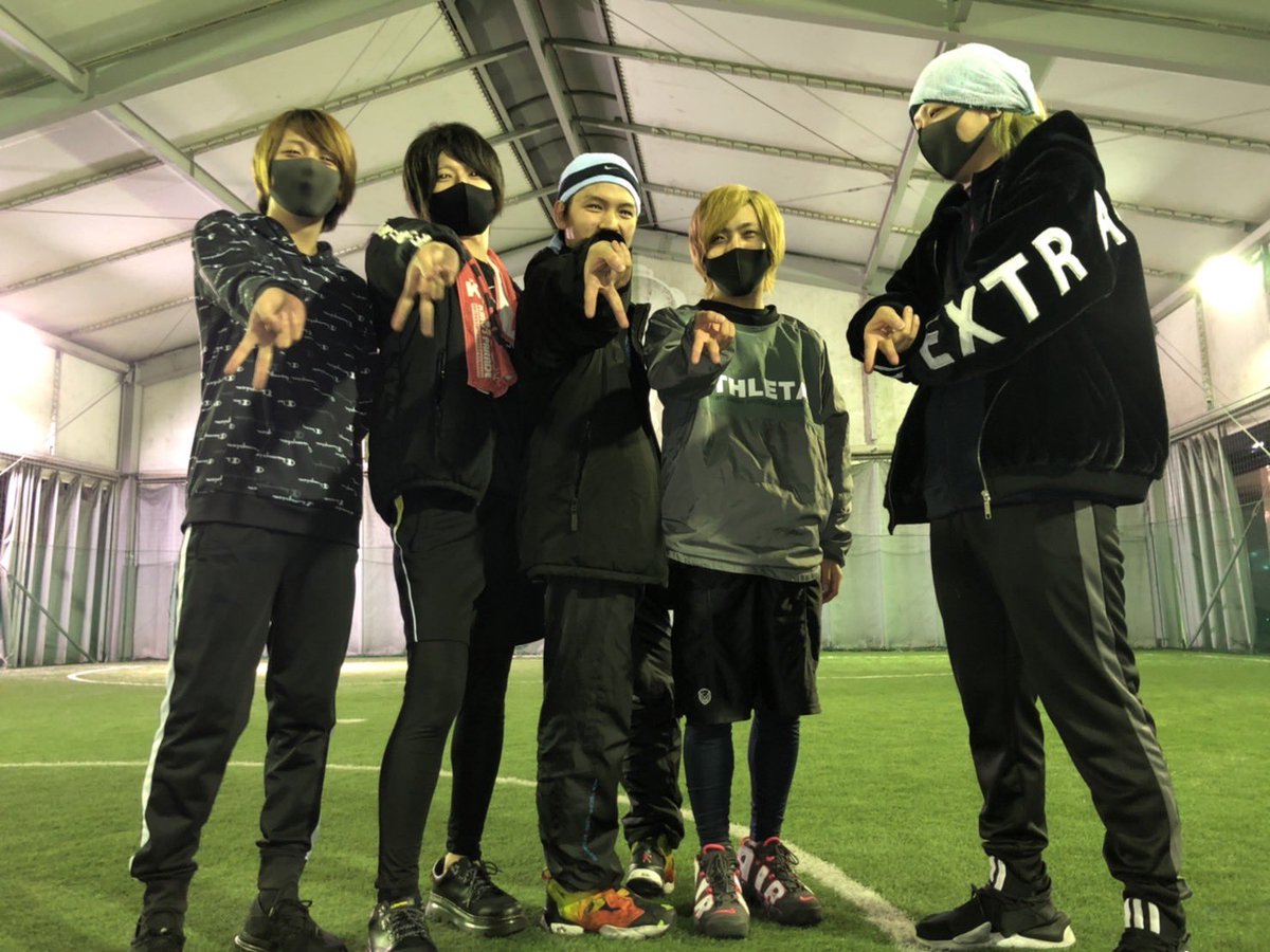 akira_dazo_'s tweet photo. 昨日はPLUTRAGROUPでフットサルでした!
連休となるので火曜日からの営業となります💡
#群馬 #前橋 #高崎 #伊勢崎 #太田
#ホスト #ホストクラブ #NEO
#PLUTRA #PLUTRAGROUP
#フットサル
#キャバクラ #キャバ嬢 #地雷系
#いいね #フォローRT #フォロバ
#リツイート #フォロー https://t.co/oW7VnoZilM