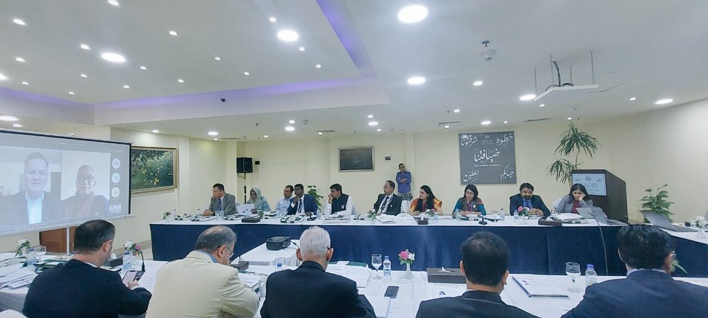 SunitaDuggal7's tweet image. Every session talked about #climate change with #OSOWOG at its core, which was coined by Hon&apos;  Prime Minister Sh.@narendramodi Ji during  #COP26 at #Glasgow. #SharmElSheikh ,#Egypt welcomed all the stakeholders.