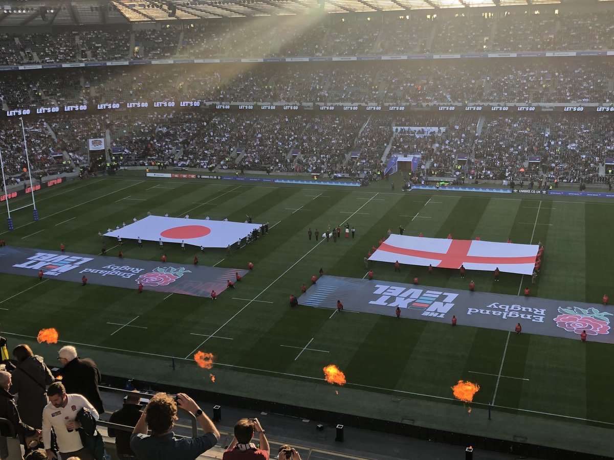 The #Lionesses and their families had an epic day out at Twickenham to watch #ENGvJAP men’s international. Thanks go to coach Paul for organising 👍