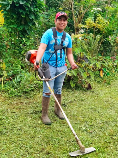 sdv_forest's tweet photo. 4/4 We #regenerate the rainforest, cultivate organic cacao and other nutritious foods, and provide opportunities for our local community. Through programming/content, we share  knowledge near and far to bring a healthier and more harmonious way of life to people everywhere. https://t.co/lpTlv7Rho6