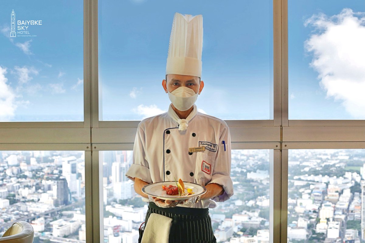 We love hearing your #feedback !
Meet #chefteam at our Restaurants.
มีอะไรอยากเล่าให้เชฟฟังไหม?
#ทีมเชฟใบหยกสกาย มีประจำทุกห้องอาหาร
บอกเล่าประสบการณ์ที่คุณได้รับในมื้อนั้นๆ กับเราได้นะคะ
#ChefSaengWin #BaiyokeSkyHotel #Chef #Weloveyourfeedback #ทีมใบหยกสกาย