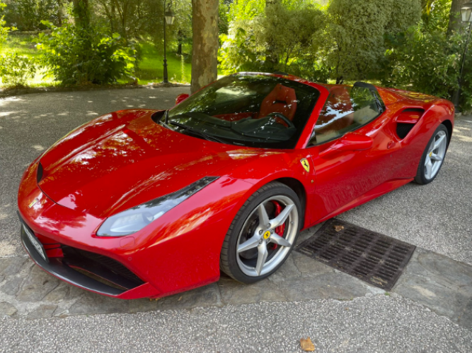 DRIVAR_DE's tweet photo. WARUM DU DIESEN FERRARI MIETEN SOLLTEST
Mit dem 488 GTB setzt Ferrari die lange Tradition der Mittelmotorsportwagen aus Maranello perfekt fort. Egal ob es der einmalige Klang des Hochdrehzahlmotors (erstmals mit Biturbo-Aufladung), das betörende rote

https://t.co/cD93iJmg2e https://t.co/fT78g82uqR