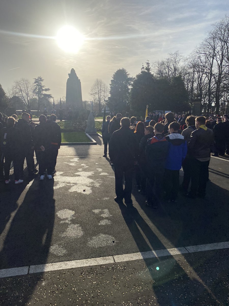 Louise Hunter tweet media