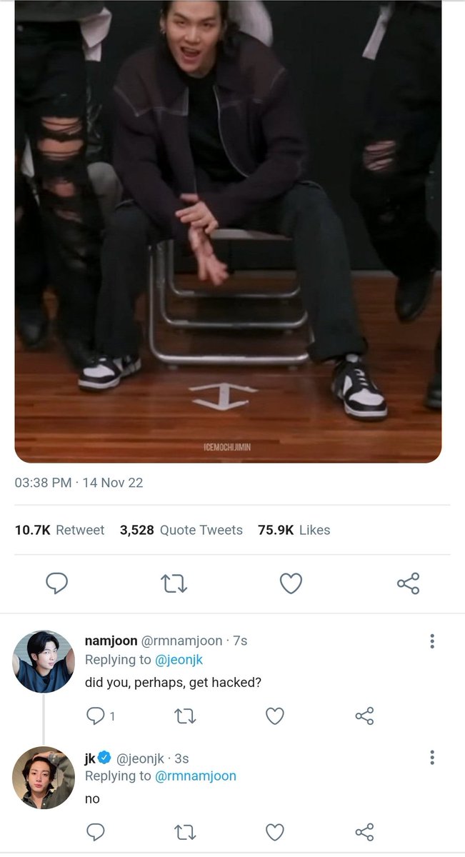 aubtsrkive's tweet photo. yoonkook au where jk just risks it all. https://t.co/n8qvB0lHM2