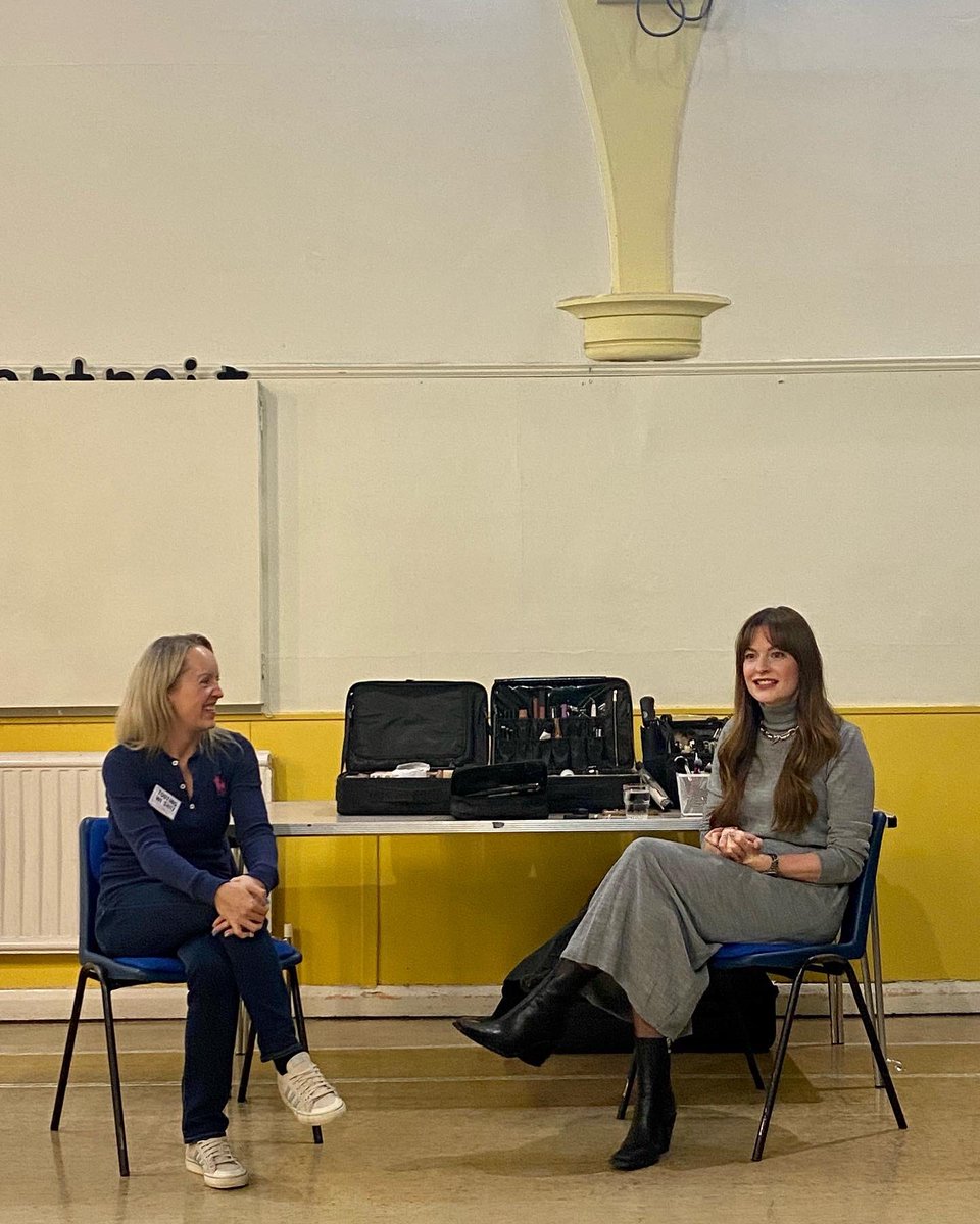 TootingWI's tweet image. We had the best time at our November meeting, getting tips and tricks about makeup!