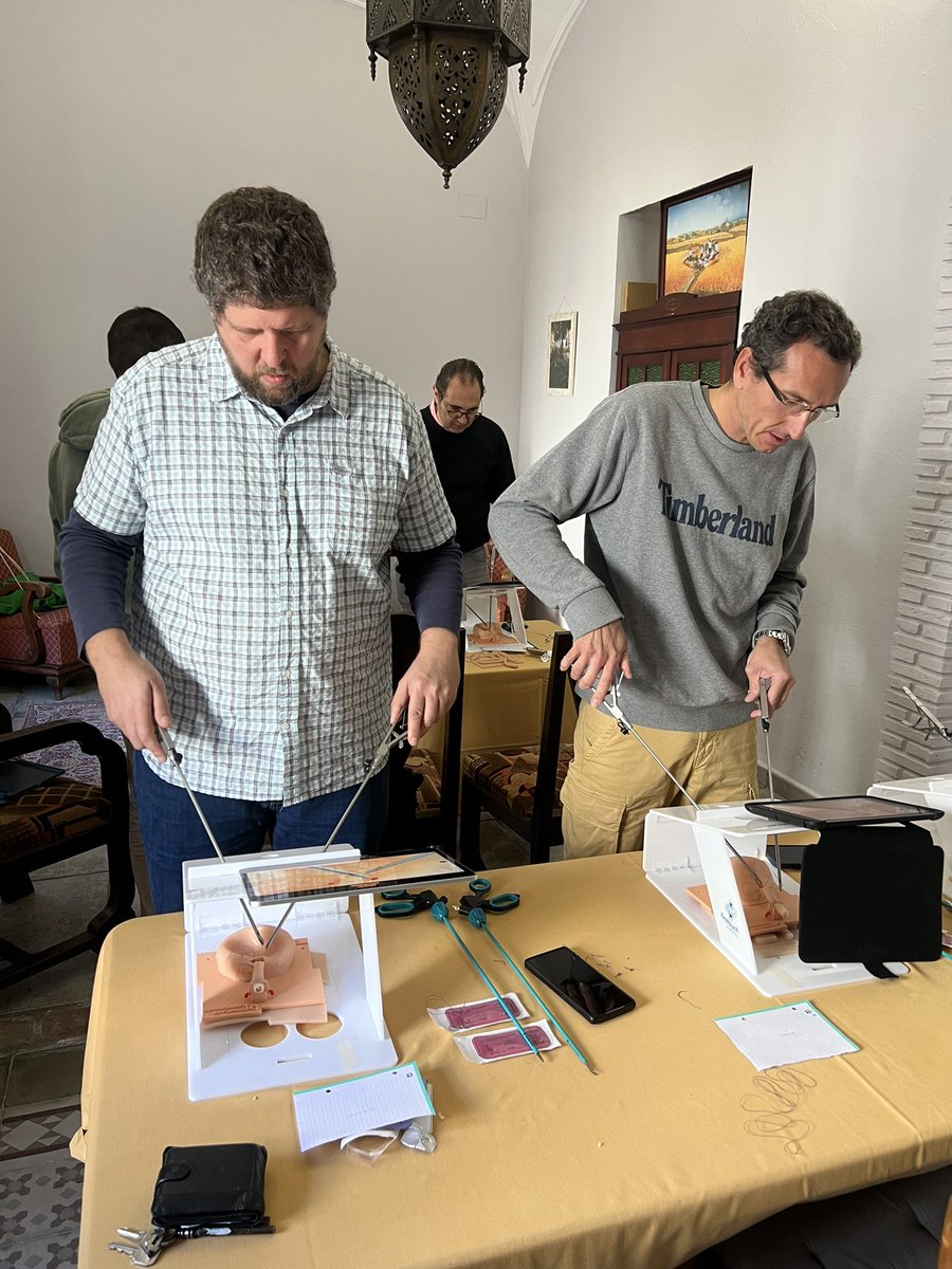 icastivela's tweet photo. REUNIÓN DE PROFESORES DE LA ESCUELA DE LAPAROSCOPIA. Tiempo de reflexión, balance, agradecimiento y convivencia. Nos reunimos con un grupo de profes en Montemolín, Badajoz, Extremadura. Trabajo + Experiencia off road por la comarca de Tentudia con xtremabuggy. #Training4All https://t.co/OLDYvjQg0r