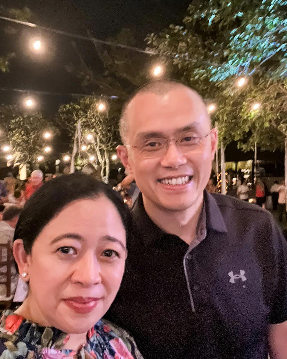 Berkesempatan bertemu dengan eksekutif pendiri bursa mata uang kripto terbesar di dunia, Changpeng Zhao <a href="/cz_binance/">CZ 🔶 BNB</a> founder dan CEO Binance dalam salah satu rangkaian acara B20 di Nusa Dua, Bali.