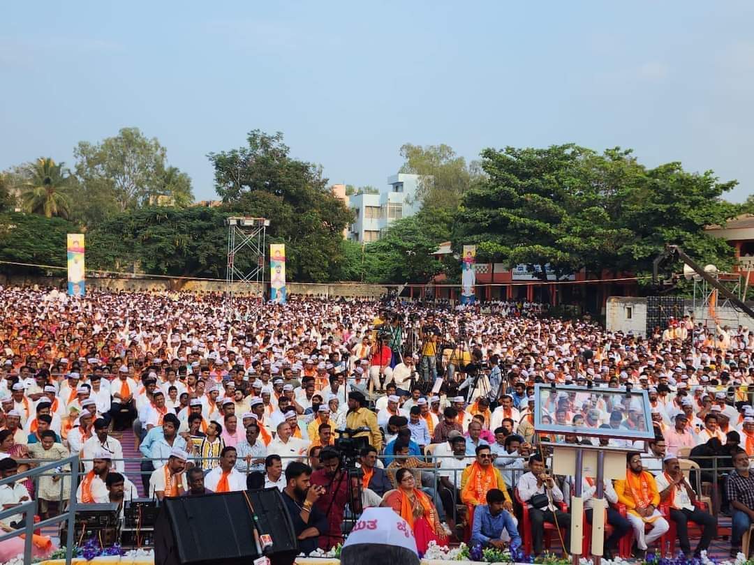 Amrsanch's tweet photo. @Yogakshema_ @Jairam_Ramesh @JarkiholiSatish voters will teach him an unforgettable lesson in election.  Trailer is going on, picture abhi baki hai. https://t.co/Ms0zJuMRDA