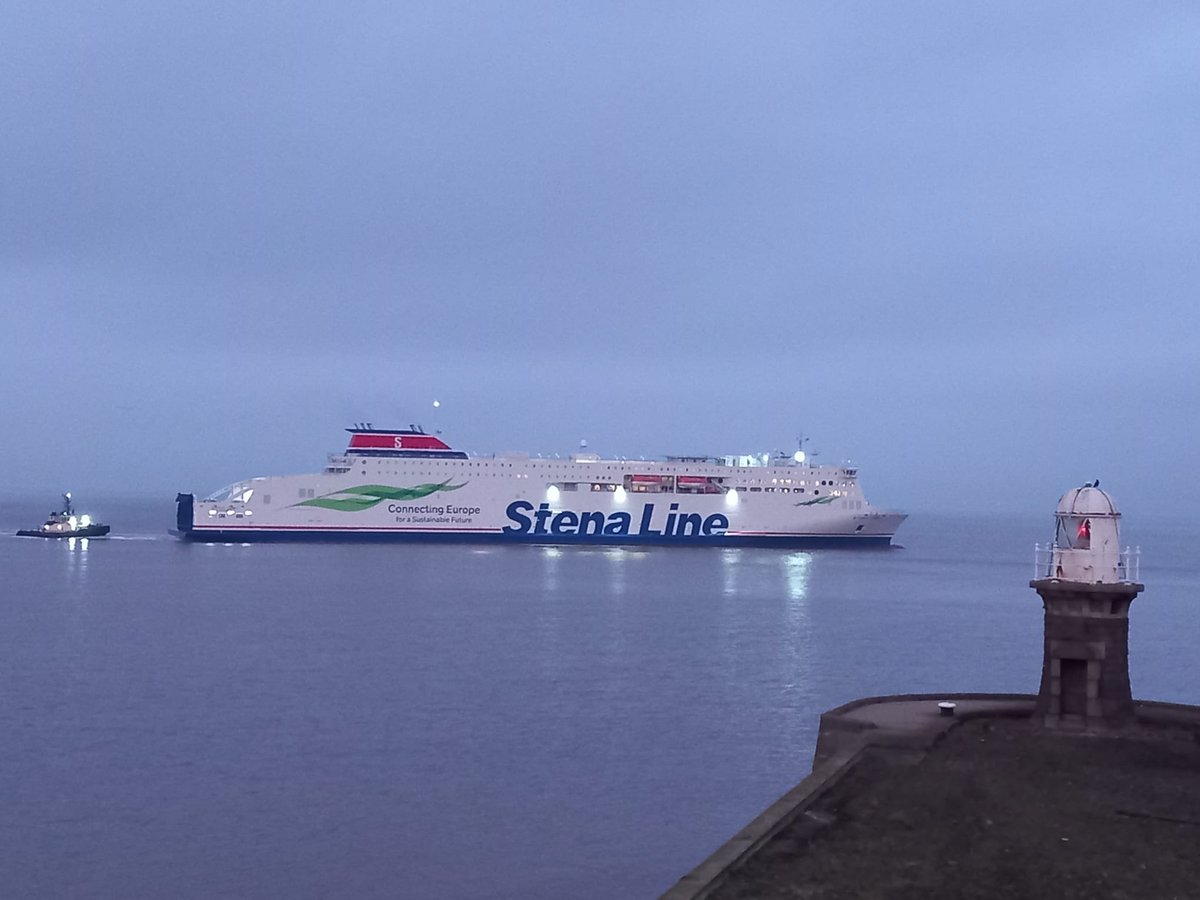 bristolport's tweet photo. Today we welcome Stena Ebba, the newest addition to Stena Line. She has an optimised design for maximum efficiency, while being adaptable to an alternative fuel setup in the future. She is delivering cars to The Baltics, while operating as a ferry between Karlskrona and Gdynia. https://t.co/CZWgUpjld9