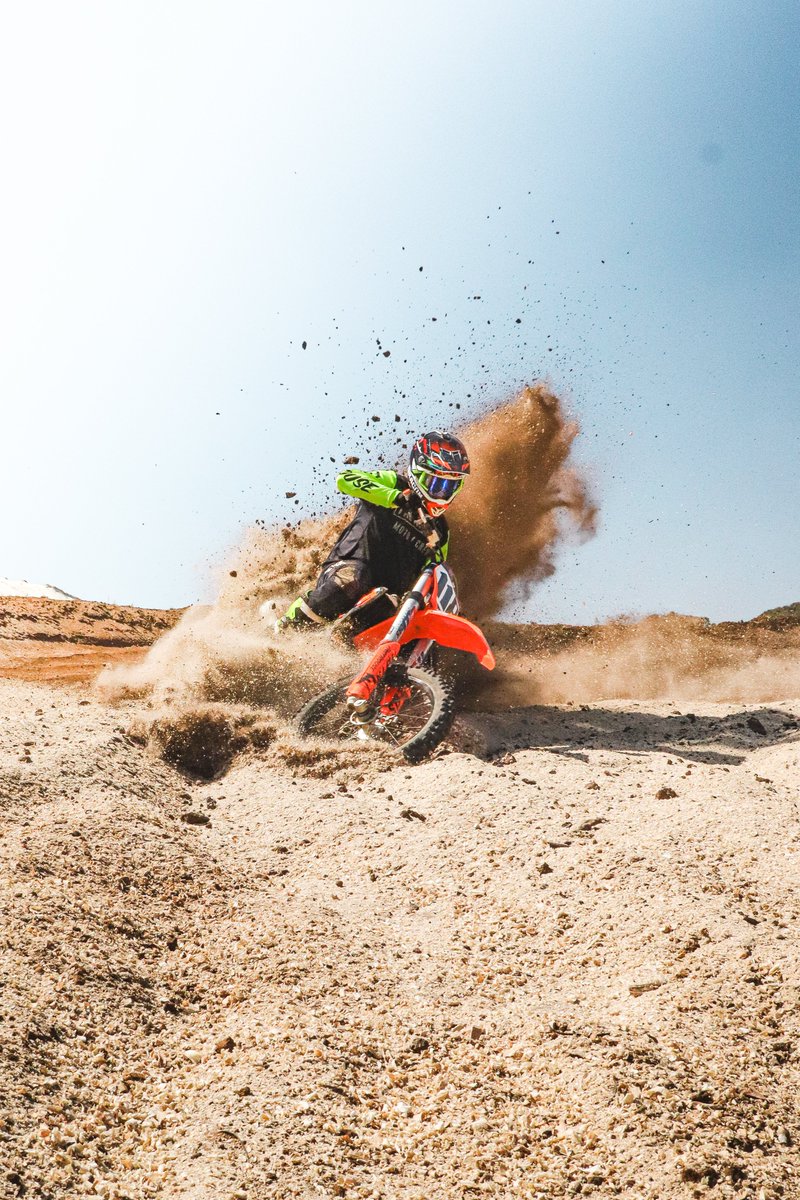 dragonenergyint's tweet photo. @Scotty_118  knows *exactly* how to gas things up ⚡️⚡️⚡️

📸@ed_templemore

 #ThePowerIsYours #DragonEnergyDrink #mx https://t.co/RndKsdZB0z