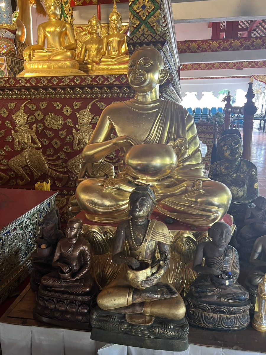 ใครเห็นรูปนี้ แปลว่ากำลังจะโชคดีค่ะ 
(รีทวิตเพื่อรับคำทำนายนี้ค่ะ)