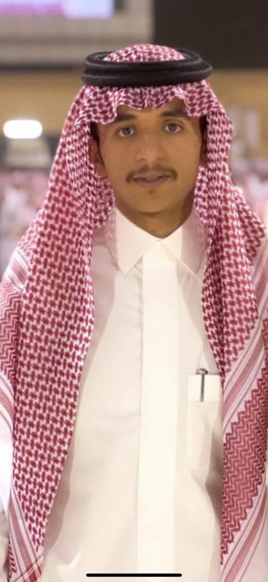 wsq990's tweet photo. بفضل الله تم تخرجي من جامعة الامام محمد بن سعود تخصص ( قانون ) فالحمد والشكر لله https://t.co/x51Y9pePLd