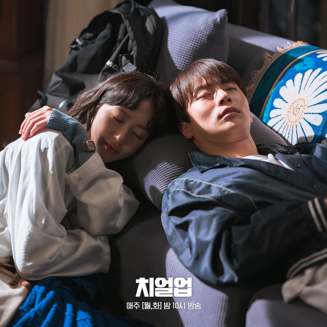 saeguks's tweet photo. look at what you wasted sbs
#CheerUp #CheerUpEp10 https://t.co/zpbKfGtZG9