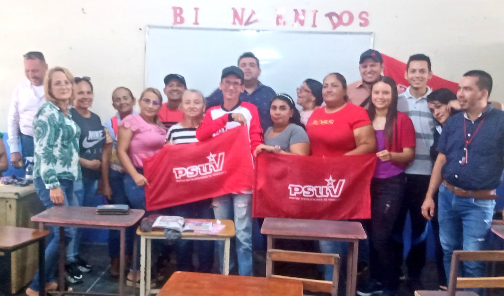 Se desarrolló jornada de postulaciones a los equipos políticos parroquiales, municipales y estatales, a fin de continuar fortaleciendo el <a href="/partidopsuv/">PSUV</a>  desde el municipio Fernández Feo agradecer y felicitar a los que participaron, Seguimos en Victoria. <a href="/PSUVTachira/">PSUV Táchira</a>