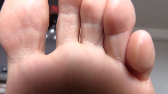 New Video update "Tiny Thief" #Giantess Available for purchase at https://t.co/0Gz08sQbww https://t.<a href="/tag/giantess"class="tags">#Giantess</a>
