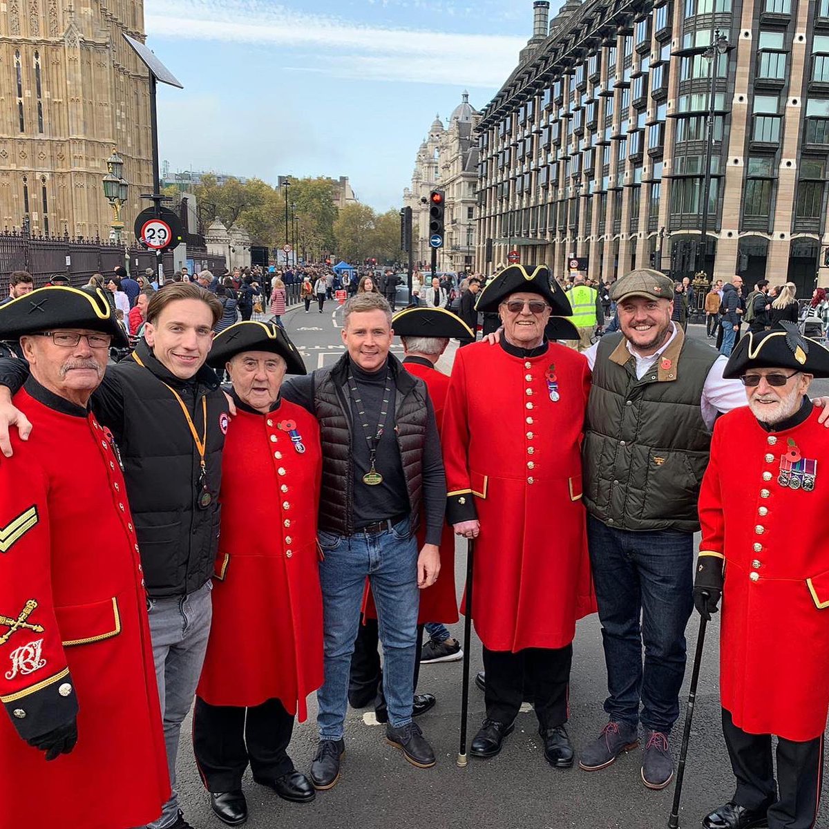 First year as a poppy cab. What a day. A real honour helping our service men and women ❤️🇬🇧