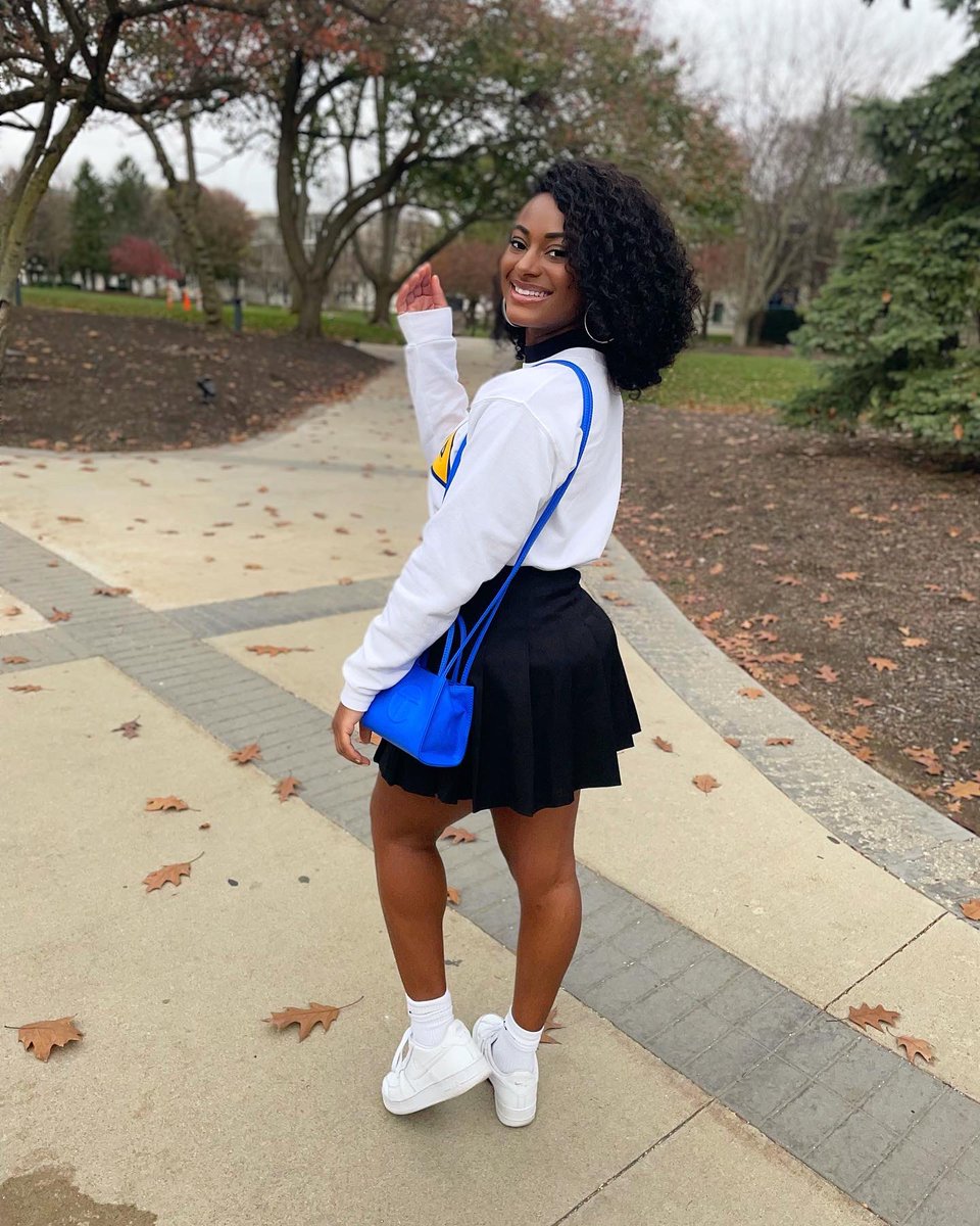 caeac_'s tweet image. I love my SGRho 💛💙 #MuDelta #SigmaGammaRho