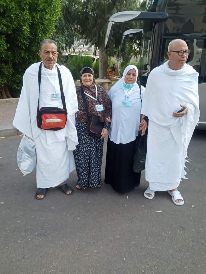 معتمرى شركه ستار تشويس من الميقات ابيار علي (ذي الحليفه) بالمدينه المنوره الاحرام بالعمره آللهم تقبل لها مني لجميع امواتنا واموات المسلمين اجمعين يارب العالمين واللهم ارزق كل مشتاق وكل اهلنا واحبابنا واخواتنا جميعا بعمره وحج بيت الله الحرام والحمدلله رب العالمين 🕋🕌🤲