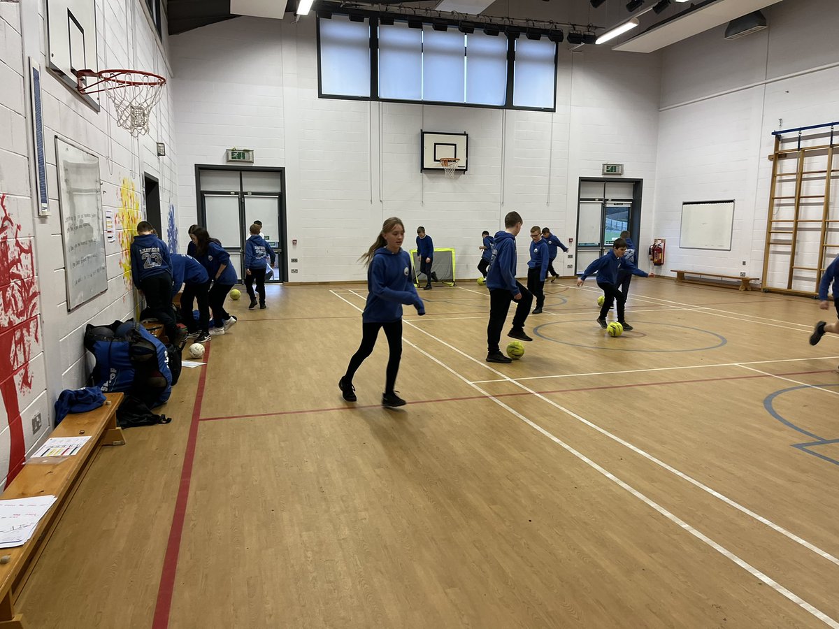 ActiveSchAngus's tweet photo. ⚽️ Great turn out @Whitehillsps for lunch time P7 football club!! Excellent enthusiasm and effort from everyone 🥵 🥅 ⭐️ #ChangingLiveThroughSport #ActiveEveryday #ActiveForfar https://t.co/Z4M1j1KEZm