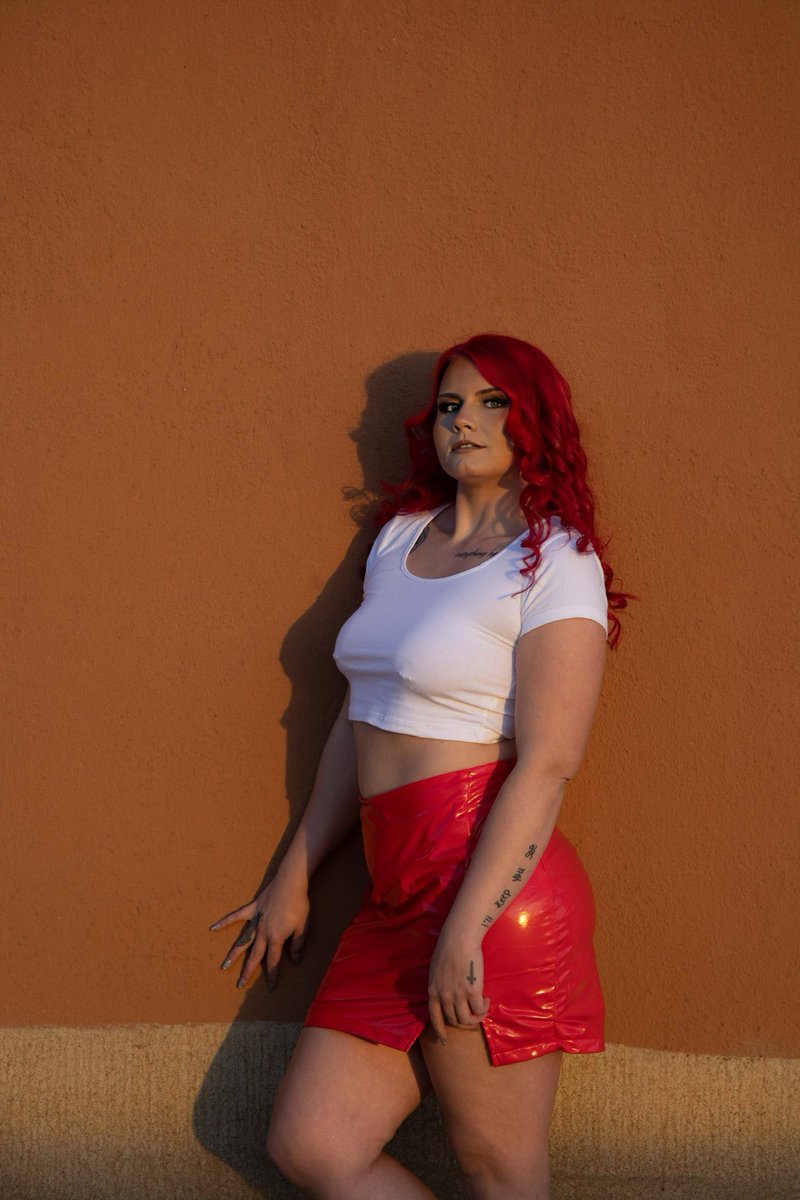 Lilredgoddess's tweet photo. Not everyone can be this gorgeous. But you can be owned by one who is. Get in My pen. -xx

Findom finsubs drain https://t.co/sPIsxx0GXt