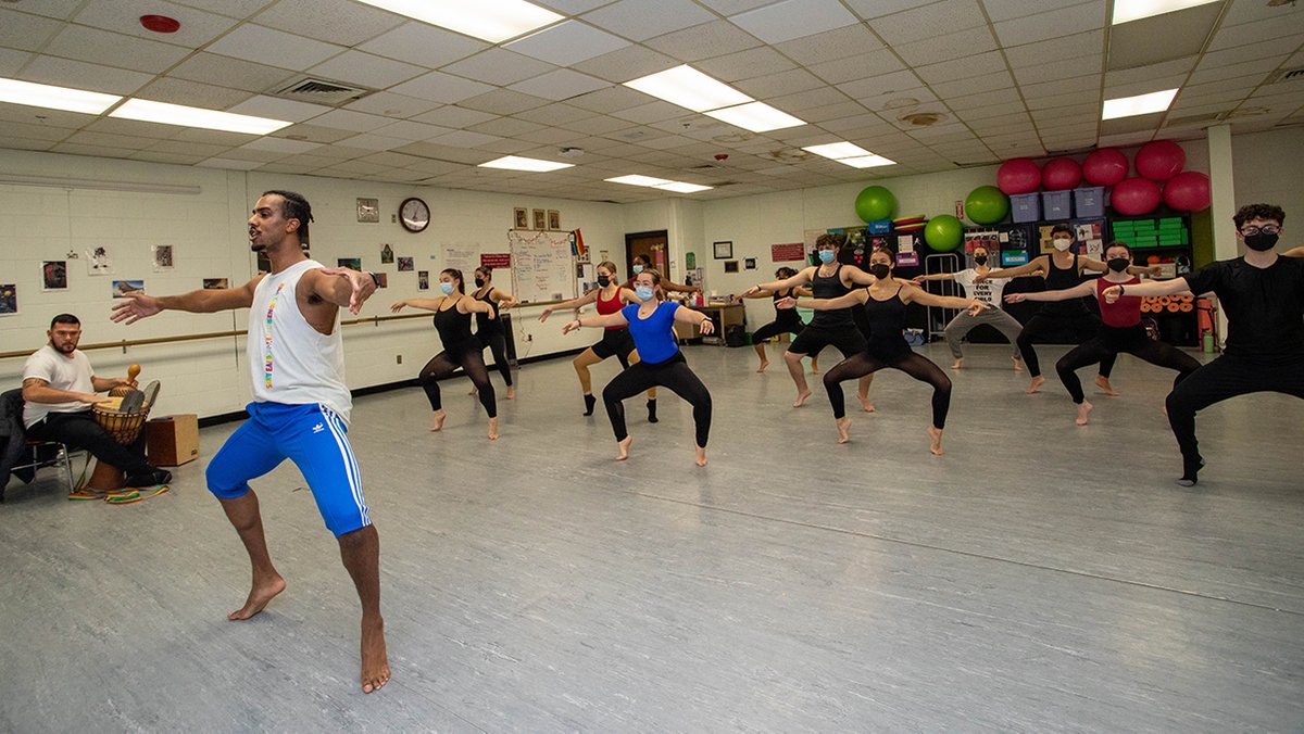 FirstWorks tweet media