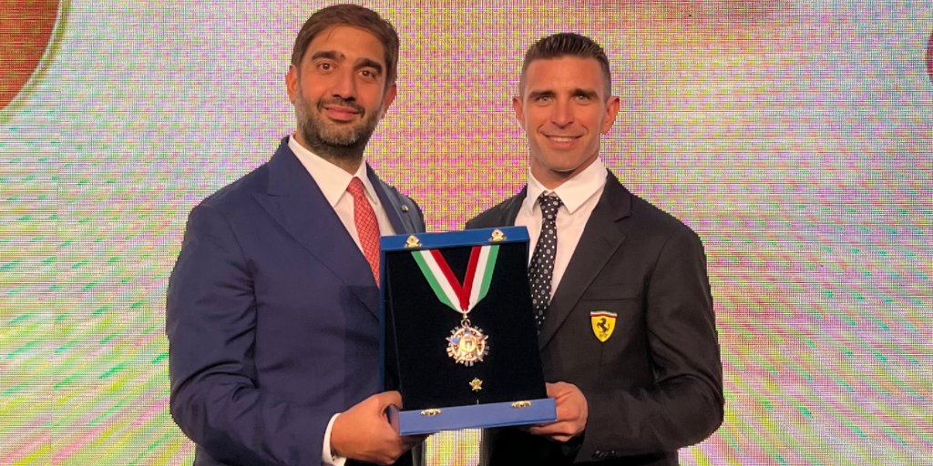 ACI_Italia's tweet photo. #CollaredOro
#AutomobileClubMilano è stato insignito del Collare d'Oro al Merito Sportivo, massima onorificenza del @coninews. Riconoscimento consegnato al Presidente di AC Milano @geronimolarussa, accompagnato dal pilota Ferrari Alessandro Pier Guidi, campione del mondo @FIAWEC. https://t.co/xJjLl9Ls76