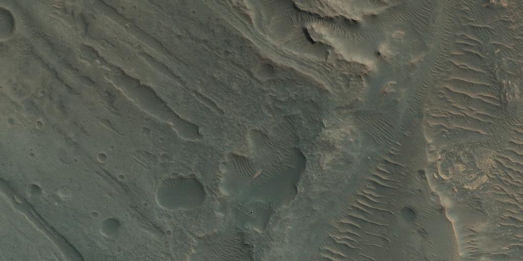 HiRISEBot's tweet photo. Possible sulfates in Ius Chasma - https://t.co/S4viPhZhVx https://t.co/JX5wTjd059
