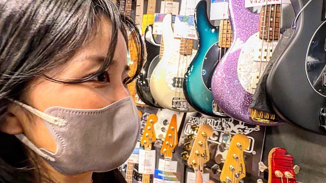 kiichannel0311's tweet photo. 【シオ本気のギター探し】🔰

dragonfly YELLOW DEVIL を購入したのですが
なかなか上達せず挫折しかけました…

でもギター、ベースが弾きたい!!と思いは変わらず
ベースを本気でやろうと思い探しています。✨️

YouTubeで動画公開してます🫠

https://t.co/a11GhWJShh

#ギター
#ベース https://t.co/VEuf3jVO5n