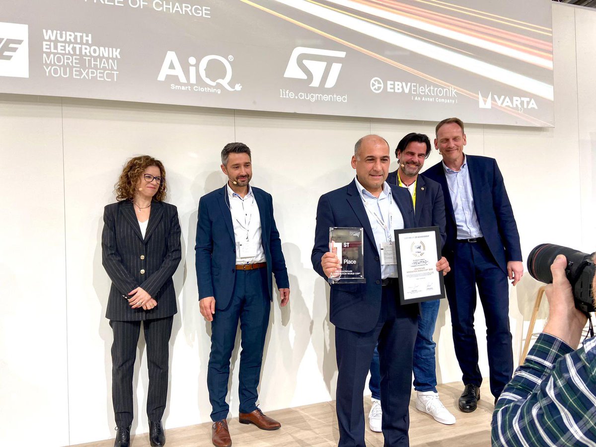 IWCNavispace's tweet photo. 📢📢📢  @ViewMind_ 🇱🇺won the #14th #Healthcare #innovationworldcup at @MEDICA in Düsseldorf with their #innovative digital biomarkers for neurogenerative disease management solution!👏🏻🎉 #MEDICA22 @MEDICATradeFair https://t.co/7HoVPQWOp1