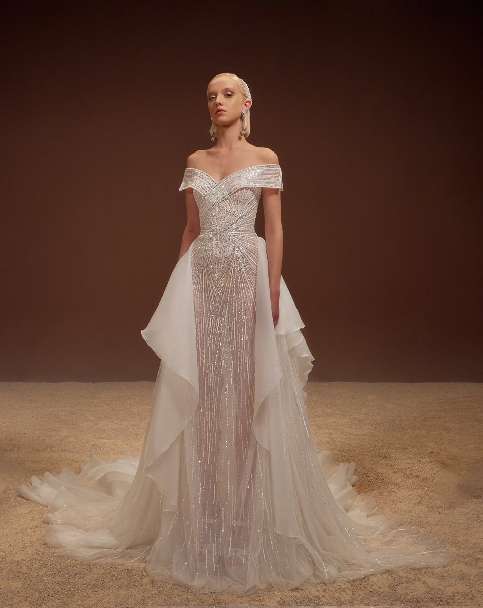 GeorgesHobeika's tweet photo. Geometric embroidery defines the shape of this bridal dress where reality and imagination intertwine to create art.
#GHBride https://t.co/WKzBt06059