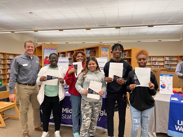 MGAstateU's tweet photo. Some of our #NewestKnights βοΈ from @columbiaeagle π₯³ #IApplied
Apply to #MGA anytime during the month of November and we'll waive the application fee! #ApplyForFree at https://t.co/GYEYXF2T4F. https://t.co/WXRoyDUQUF