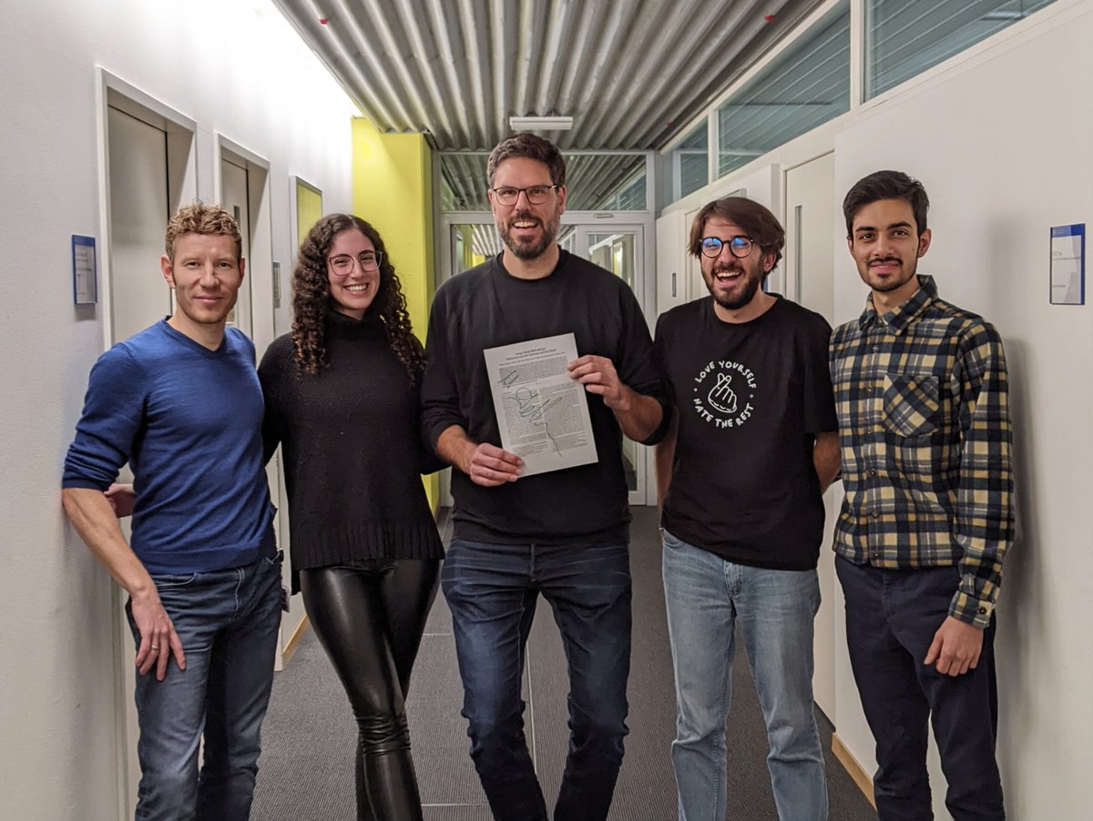 It was great to host Prof. Michael Sdlemair, from University of Stuttgart! He also talked at the <a href="/uzh_ifi/">UZH IfI</a> Colloquim Series about Interacting with AI. Michael most recently received the IEEE Test of Time Award at <a href="/ieeevis/">IEEE VIS</a> 2022, congratulations! #ivda #dataviz #interactiveAI