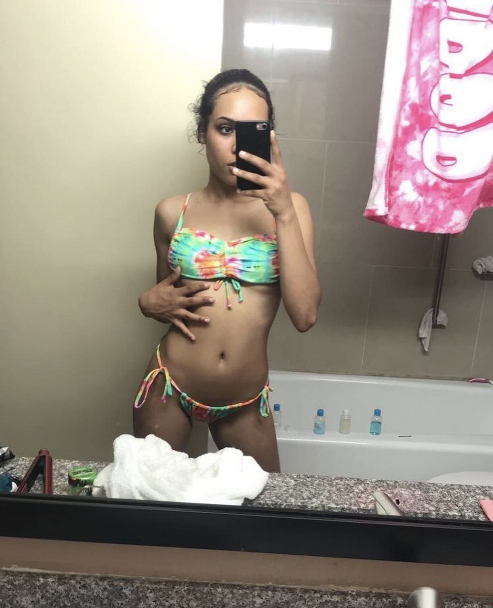 yee425's tweet photo. Imma miss #summer 😭 https://t.co/HLbAcKKSg2