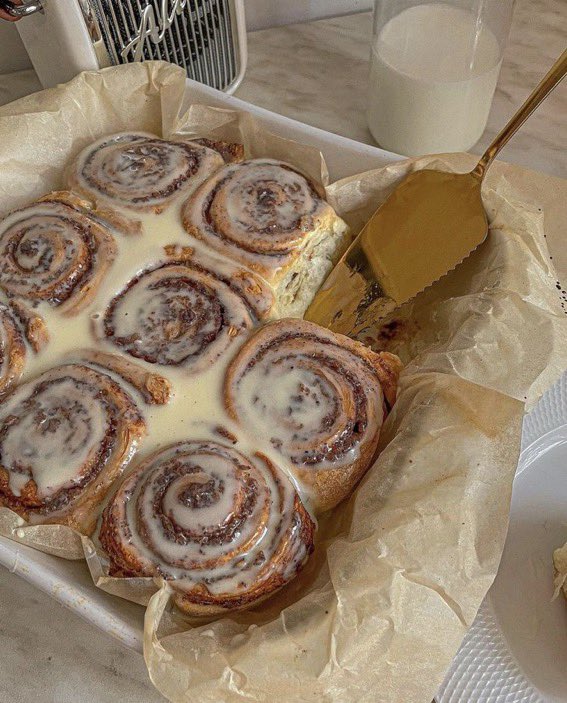 SelectVibes's tweet photo. extra butter, extra frosting https://t.co/2ZTwFQmbLG