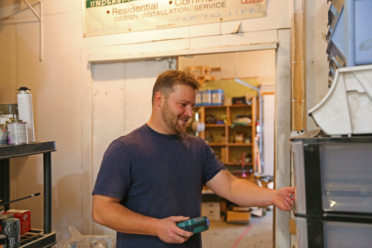 It's not always fieldwork, sometimes, especially this time of year, there's year end duties such as computer work, inventory, cleaning and organizing for the upcoming season! 🖥️📋

Reid and Trevor are working hard to get everything in the shop wrapped up for 2022!