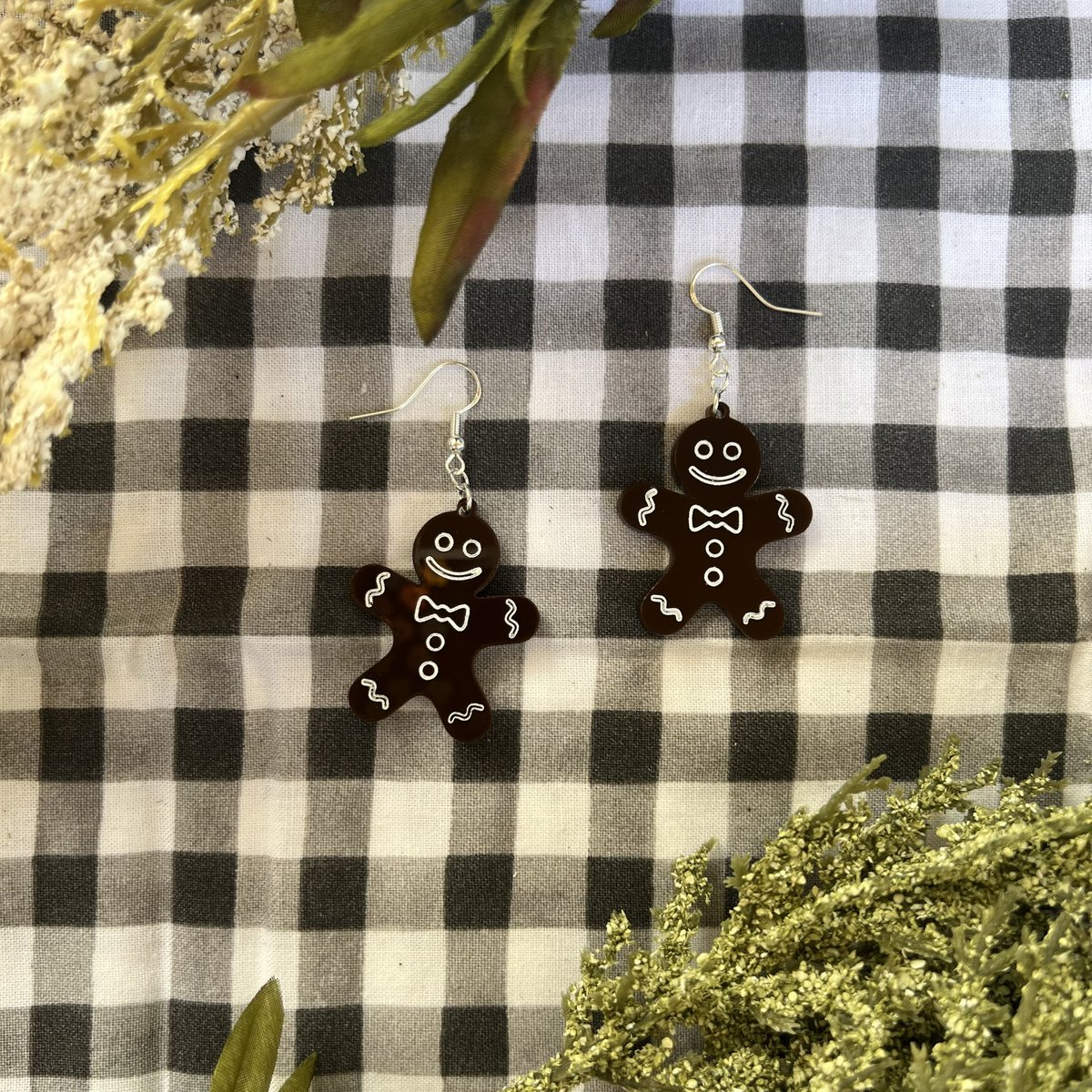 smartypantsco's tweet photo. Christmas collection is launching Friday, November 18th, at 6 pm central! ❤️🎄 https://t.co/MkuPSKMzYD
