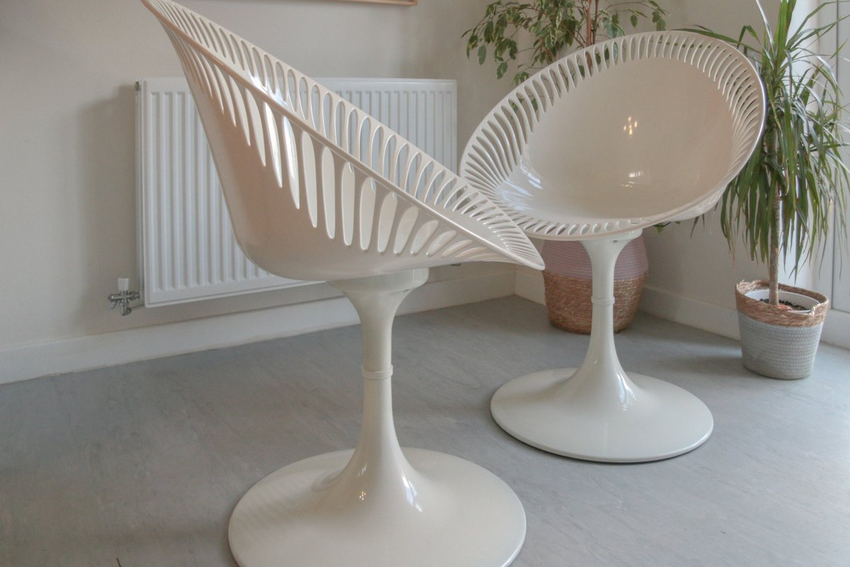 KarlPeacham's tweet photo. Excited to share the latest addition to my #etsy shop: Retro Swivel Chair Plastic Mid Century Egg Seating Vintage Furniture https://t.co/xLd8lpUv8x #white #no #entryway #midcentury #vintageseating #retroswivelchair #midcenturychair #whiteplasticchair #bistroset https://t.co/PQwzyI2feK