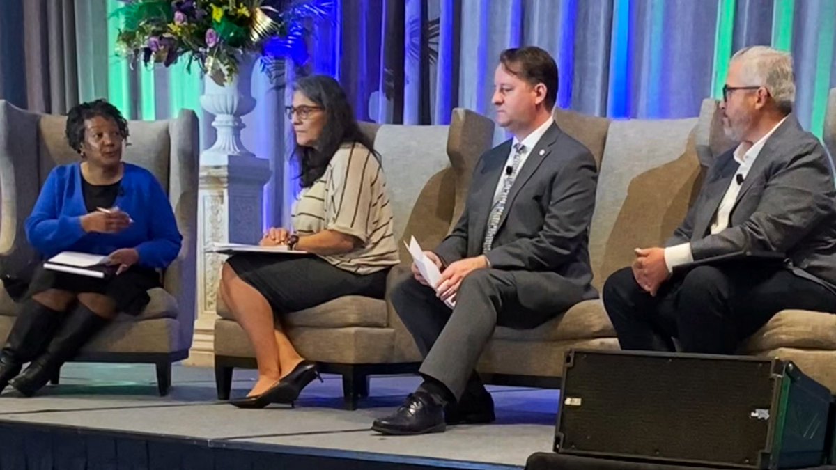 Pennsylvania <a href="/PA_PUC/">PA PUC</a> chair Gladys Dutrieuille (left) gets things rolling Monday morning w/ “brisk” topic - #utility #energy procurement issues for the coming winter - and how regulators can respond. More to come from #NARUCAnnual2022!