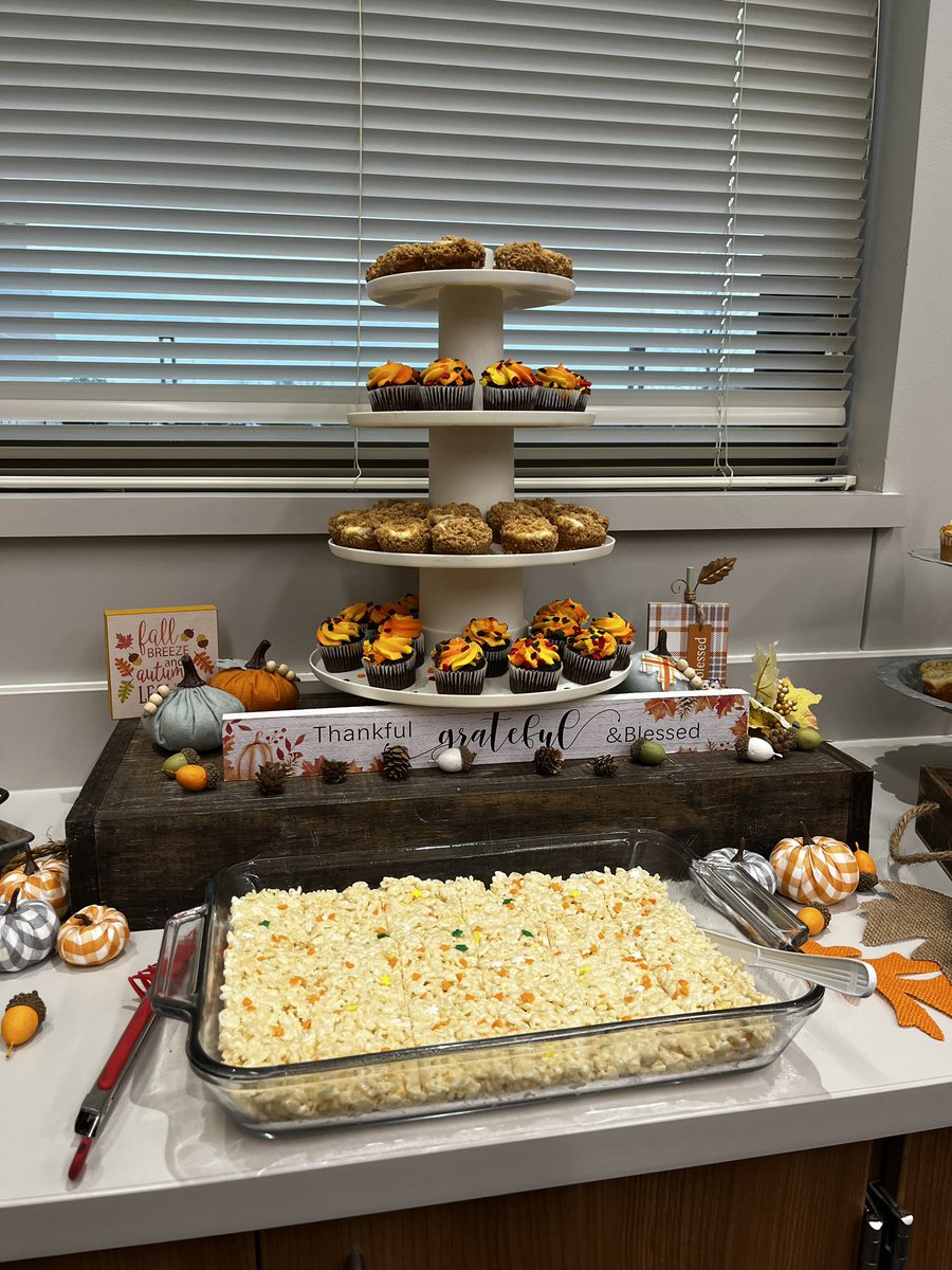 Cecilia Argueta (@msarguetamath) on Twitter photo Kicking off our Week of Gratefulness with some fall themed Cupcakes 🧁 and Cookies 🍪 today! <a href="/LandrumMS/">Landrum MS Lions 🦁 #MoralCompass</a> #StaffAcknowledgement Kicking off our Week of Gratefulness with some fall themed Cupcakes 🧁 and Cookies 🍪 today! <a href="/LandrumMS/">Landrum MS Lions 🦁 #MoralCompass</a> #StaffAcknowledgement